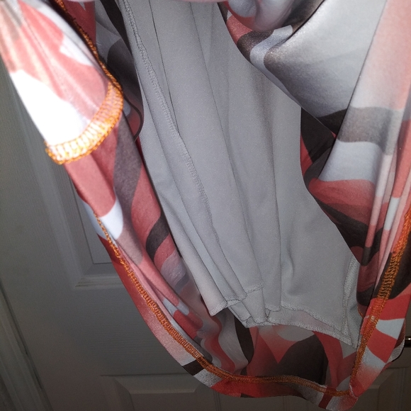 Dress - Picture 5 of 6